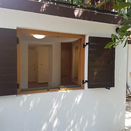 Apartments Jungic, Rab Banjol Exterior photo