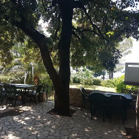 Apartments Jungic, Rab Banjol Exterior photo