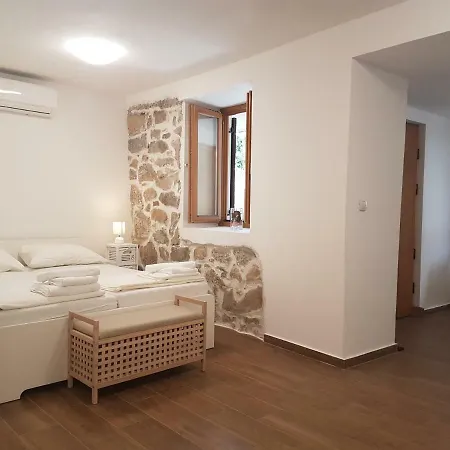 Apartments Jungic, Rab Banjol Exterior photo